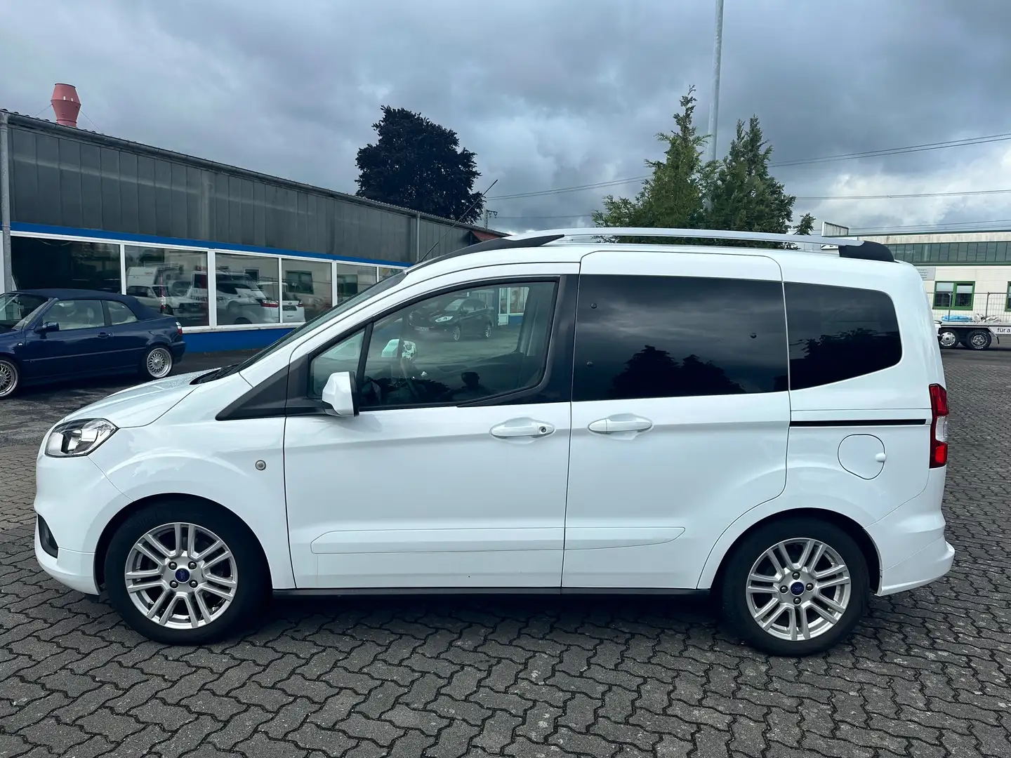 Ford Tourneo Courier Titanium Navi, WR, Tempomat Blanco - 2