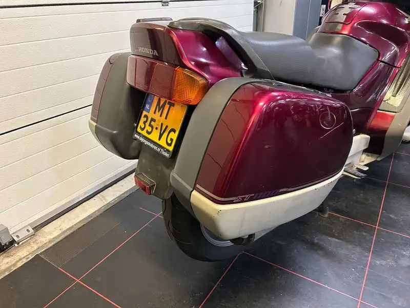 Honda ST 1100 - foto 7