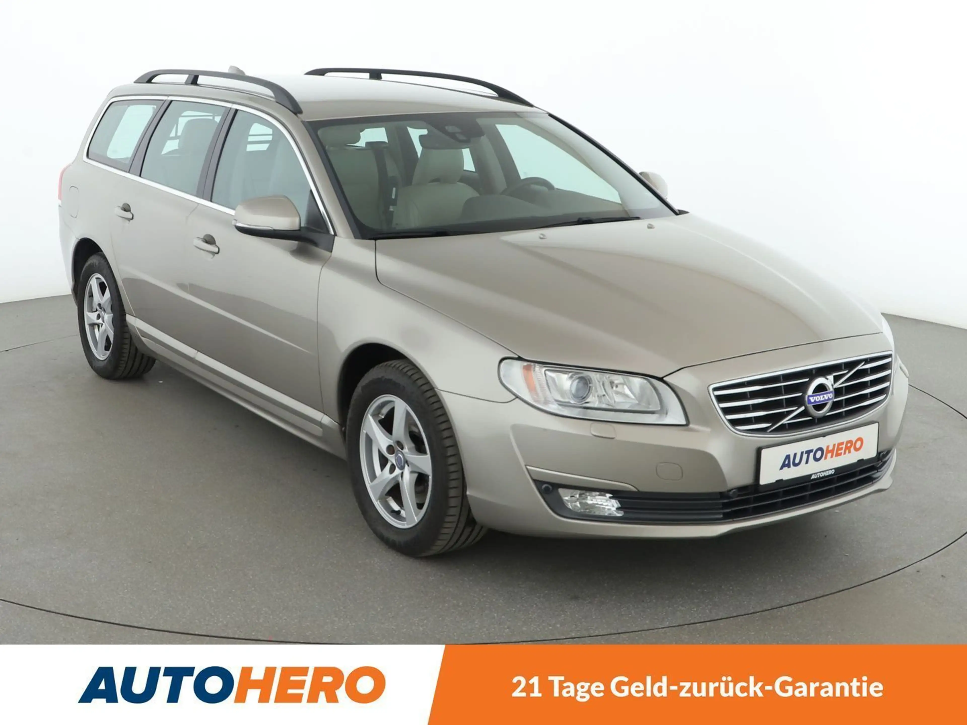 Volvo V70 2.0 D3 Linje Classic *NAVI*BI-XENON*PDC*SHZ* — photo 8