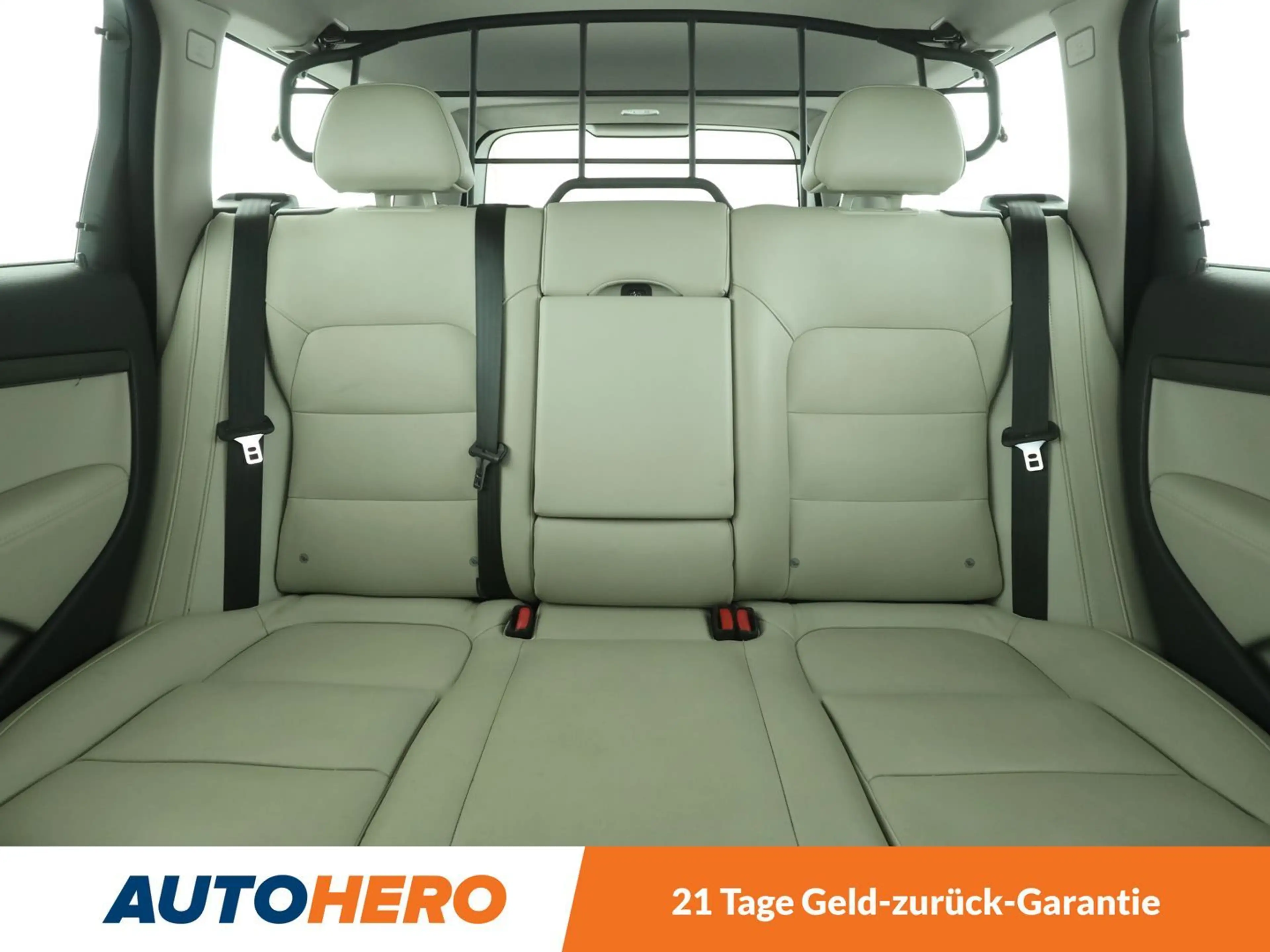 Volvo V70 2.0 D3 Linje Classic *NAVI*BI-XENON*PDC*SHZ* — photo 14