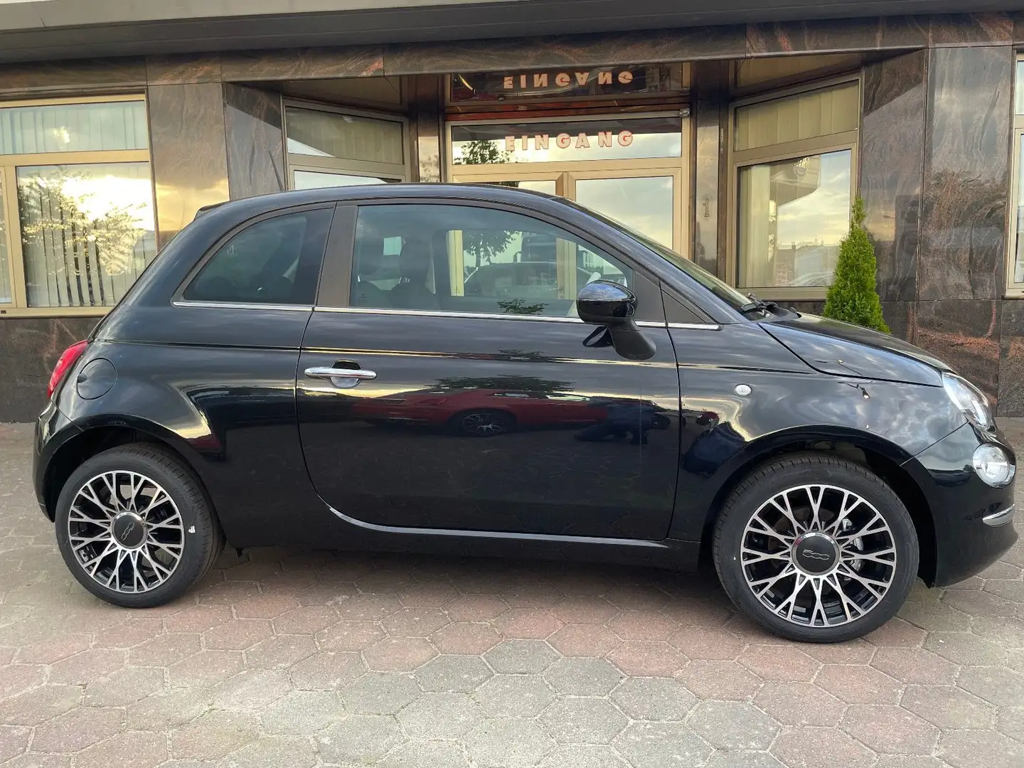 Fiat 500 Dolcevita 16" Leichtmetallfelgen, Navi Чёрный - 1