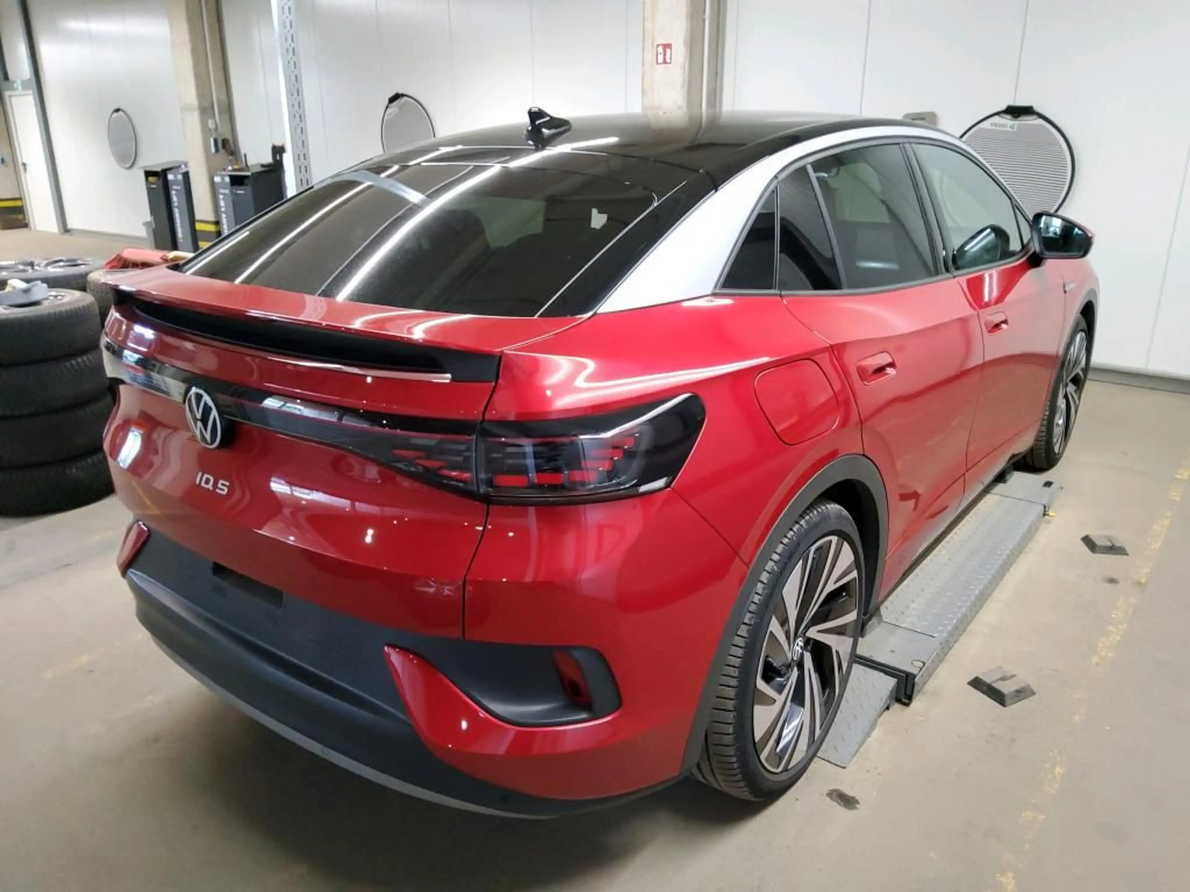 Volkswagen ID.5 Pro Performance AHK Navi Matrix ACC RFK — photo 3