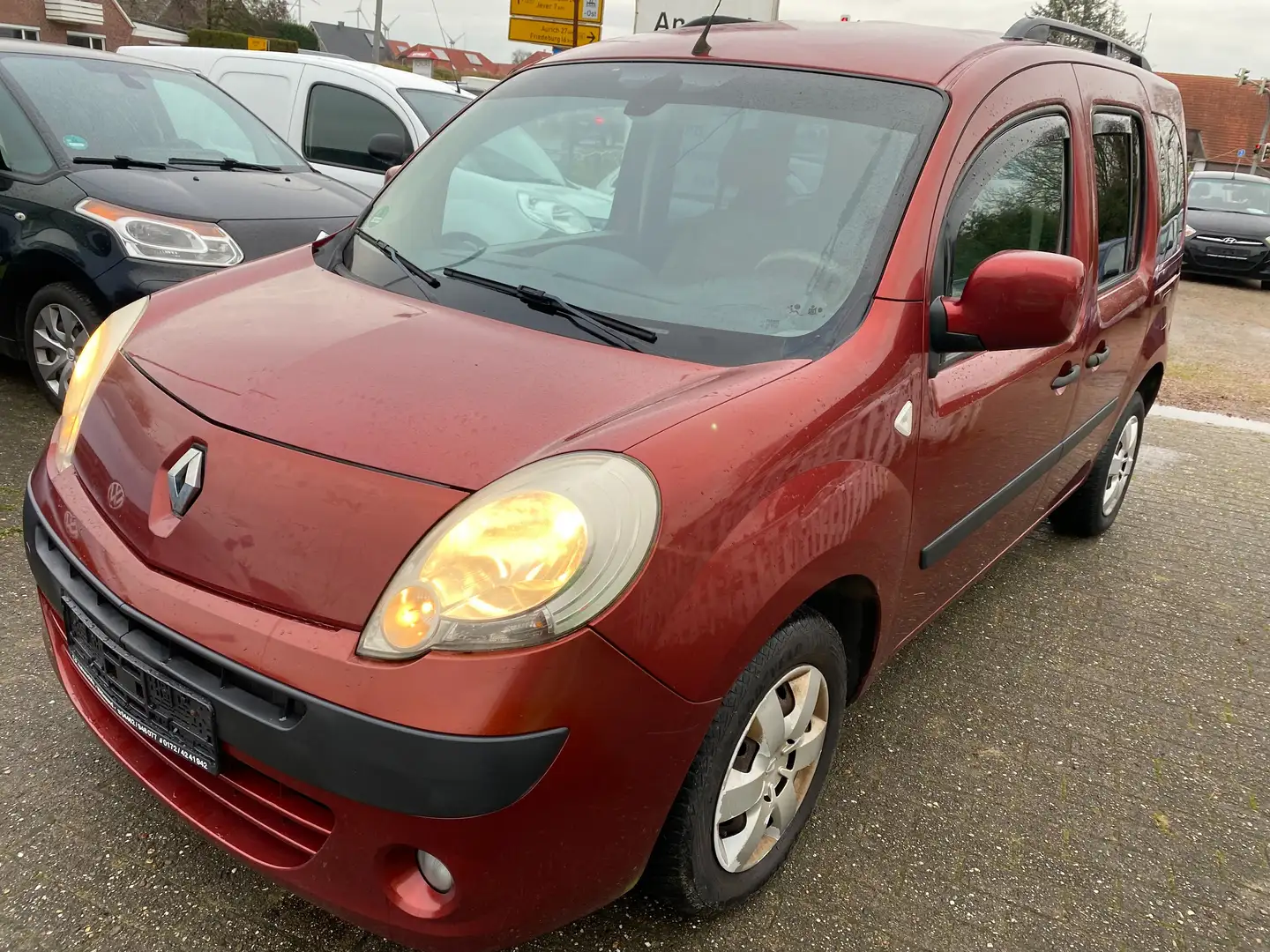 Renault Kangoo Kangoo 5-Türer 1.6 16V Family Rot - 1