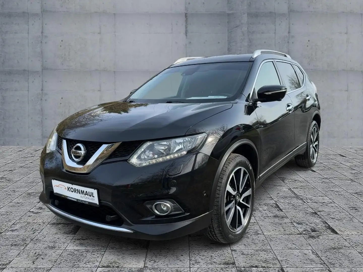 Nissan X-Trail 2.0 dCi N-Connecta  Automatik /Allrad Schwarz - 1