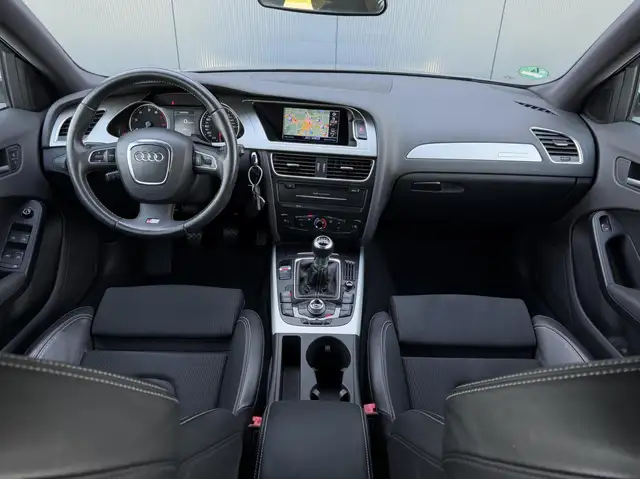 Audi A4 view 15