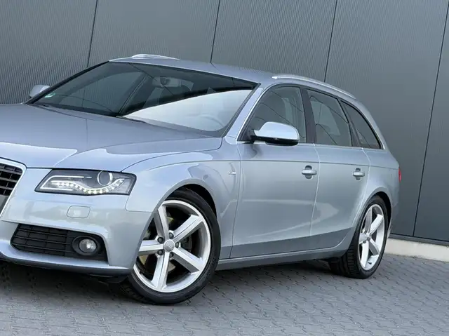 Audi A4 view 6