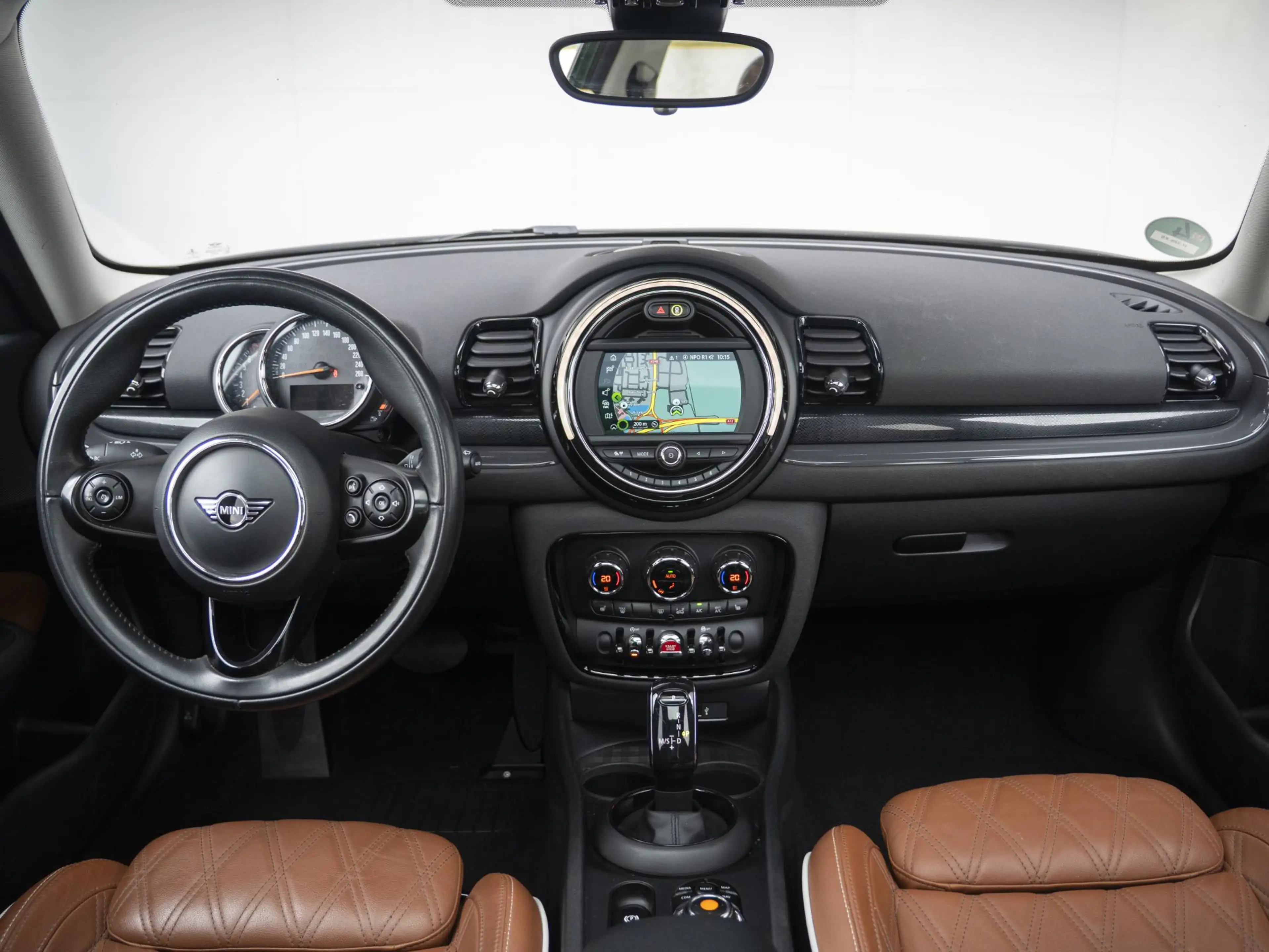 MINI Cooper Clubman Aut. Business Plus + Chester Leder + Panoramadak — photo 10