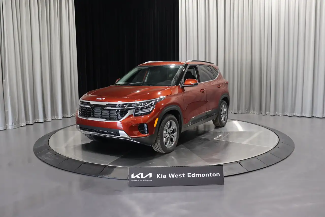 Kia Seltos photo Kia Seltos