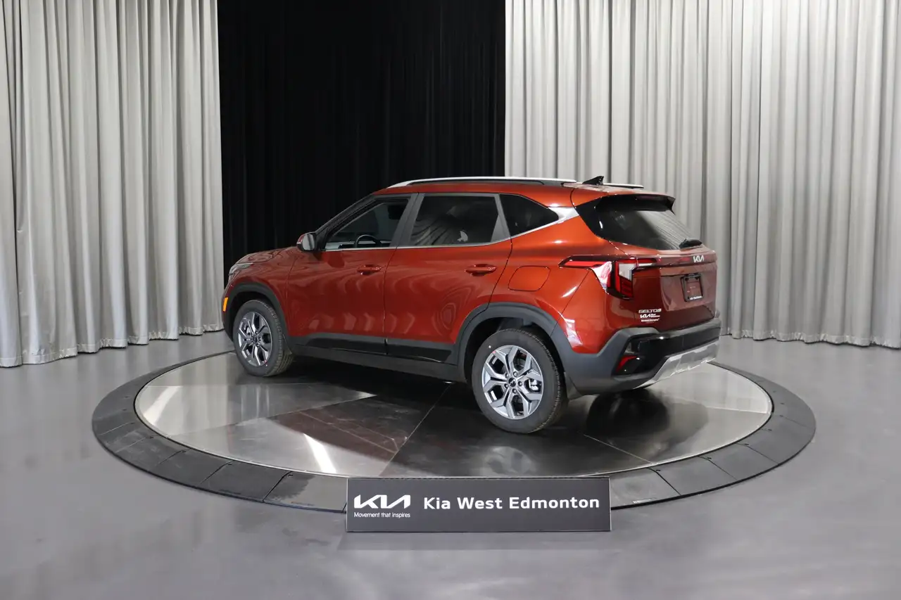 Kia Seltos photo Kia Seltos