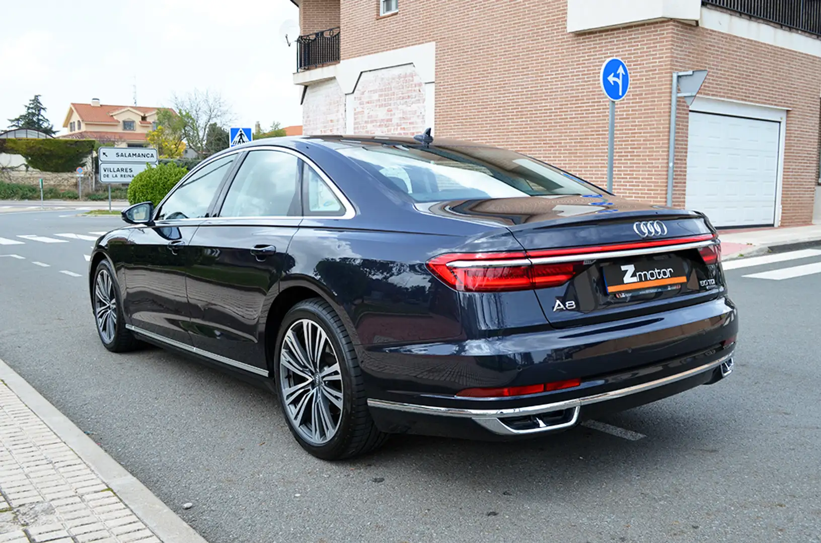 Audi A8 50 TDI quattro tiptronic Niebieski - 2