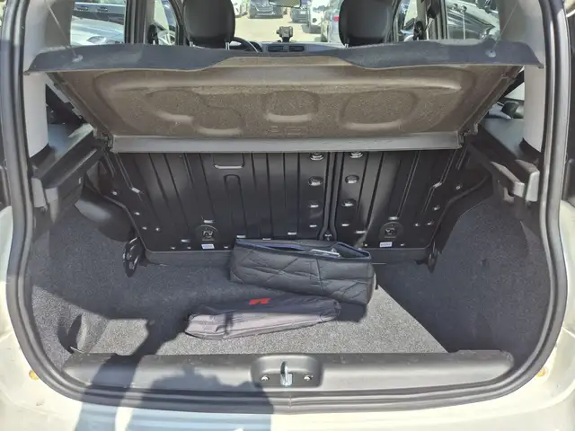 Fiat Panda view 11