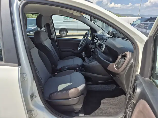 Fiat Panda view 9