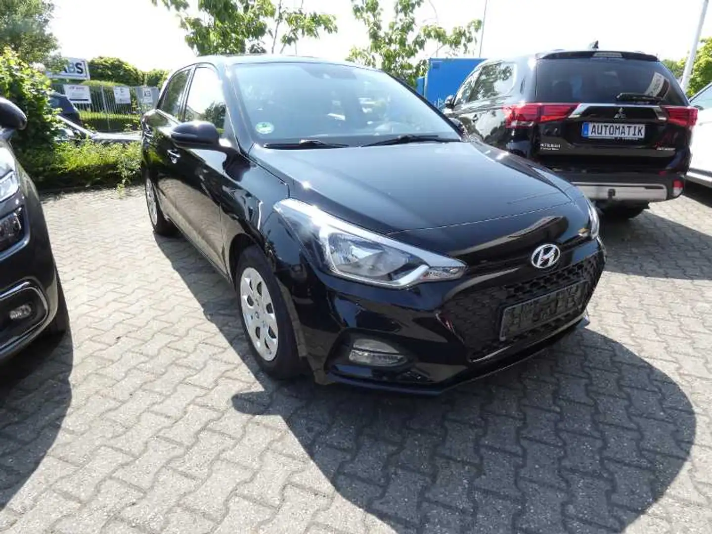 Hyundai i20 Select 1.2 ,,Klima" Noir - 1