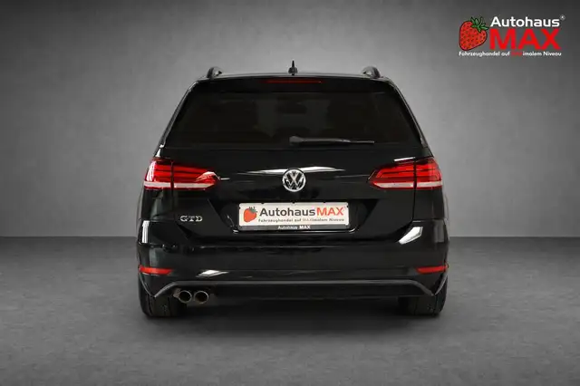 Volkswagen Golf view 5