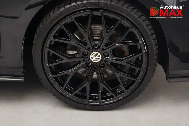 Volkswagen Golf view 10