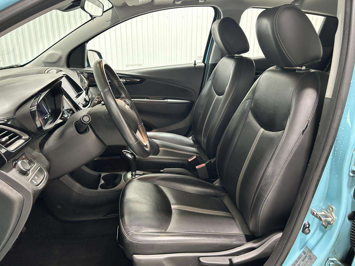 2022 Chevrolet Spark 4dr HB CVT 2LT — photo 1