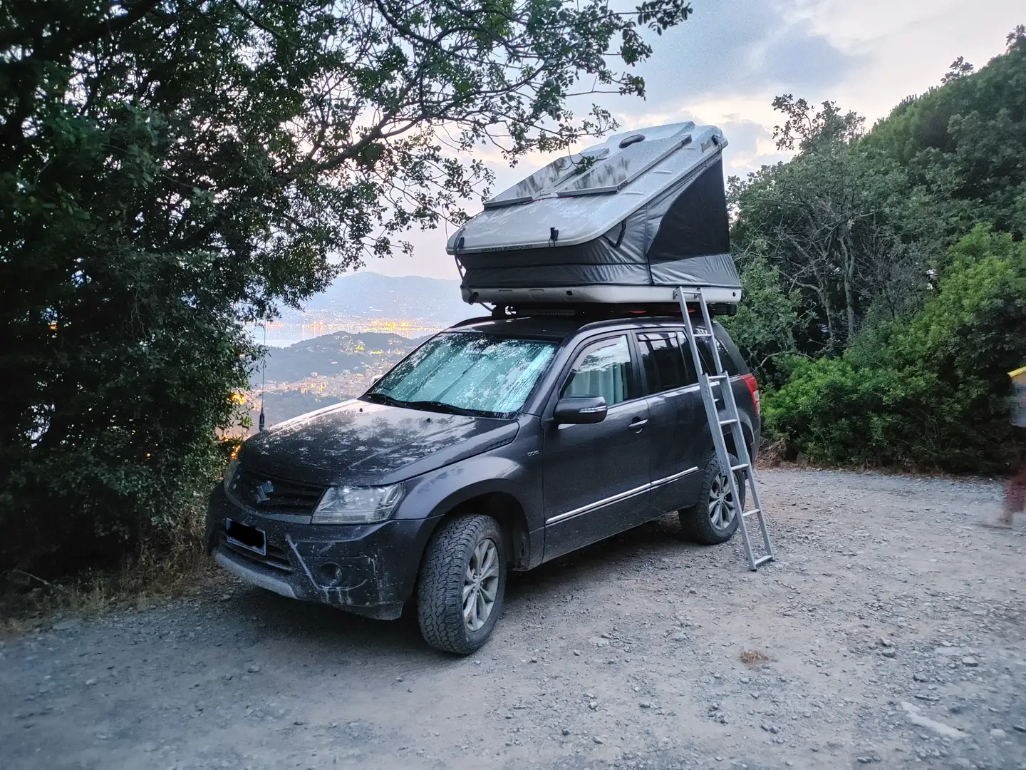 Suzuki Grand Vitara Grand Vitara 1.9 ddis offroad Evolution 5p Šedá - 2