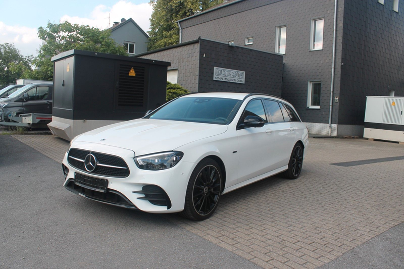 Mercedes-Benz E 400 T d 4Matic Night Edition*AMG Line*360°* — photo 2