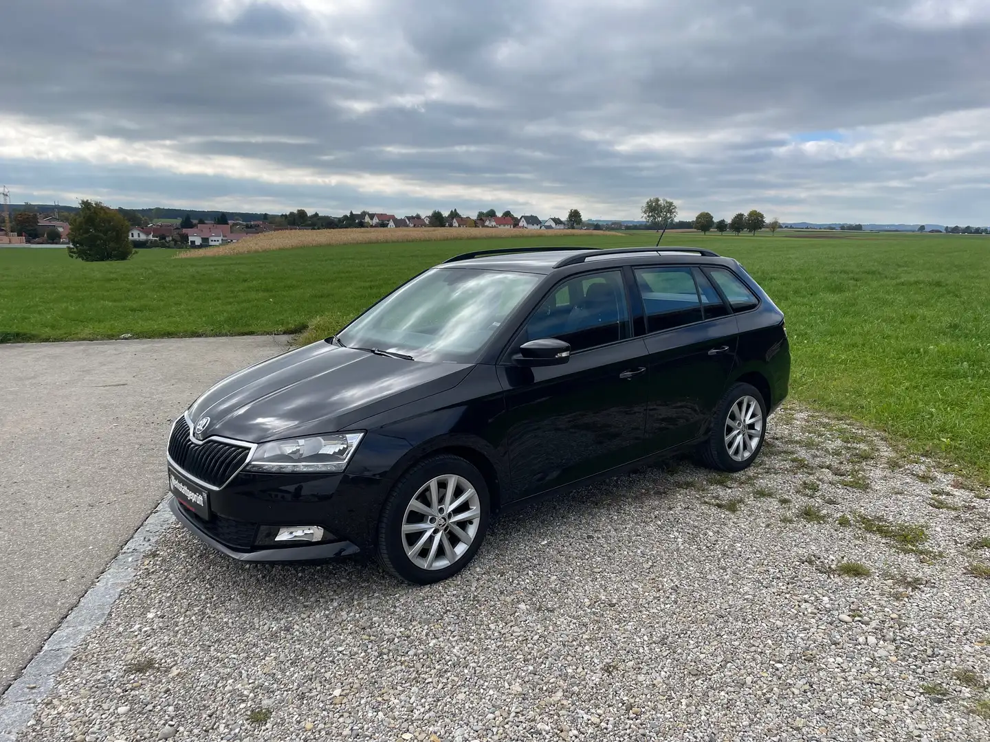 Skoda Fabia Style Schwarz - 2