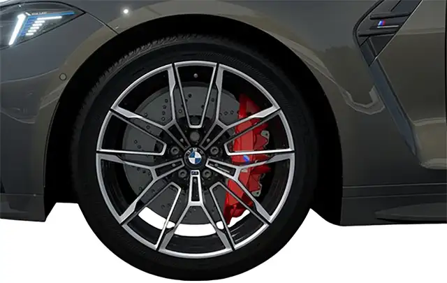 BMW M4 view 6