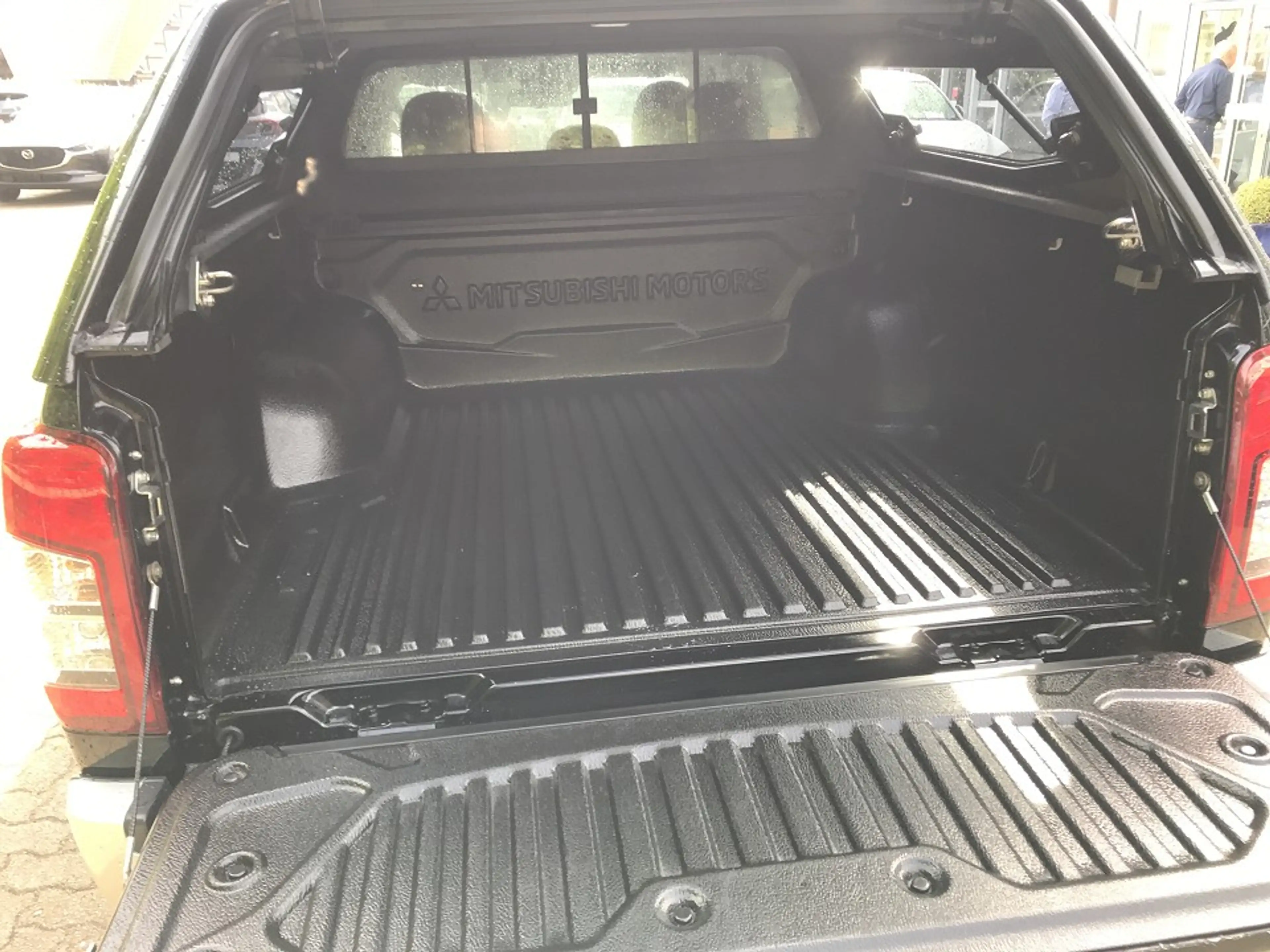 Mitsubishi L200 SELECT 2,2 DI-D DOCA AT Intouch DC Navi KAMERA — photo 10