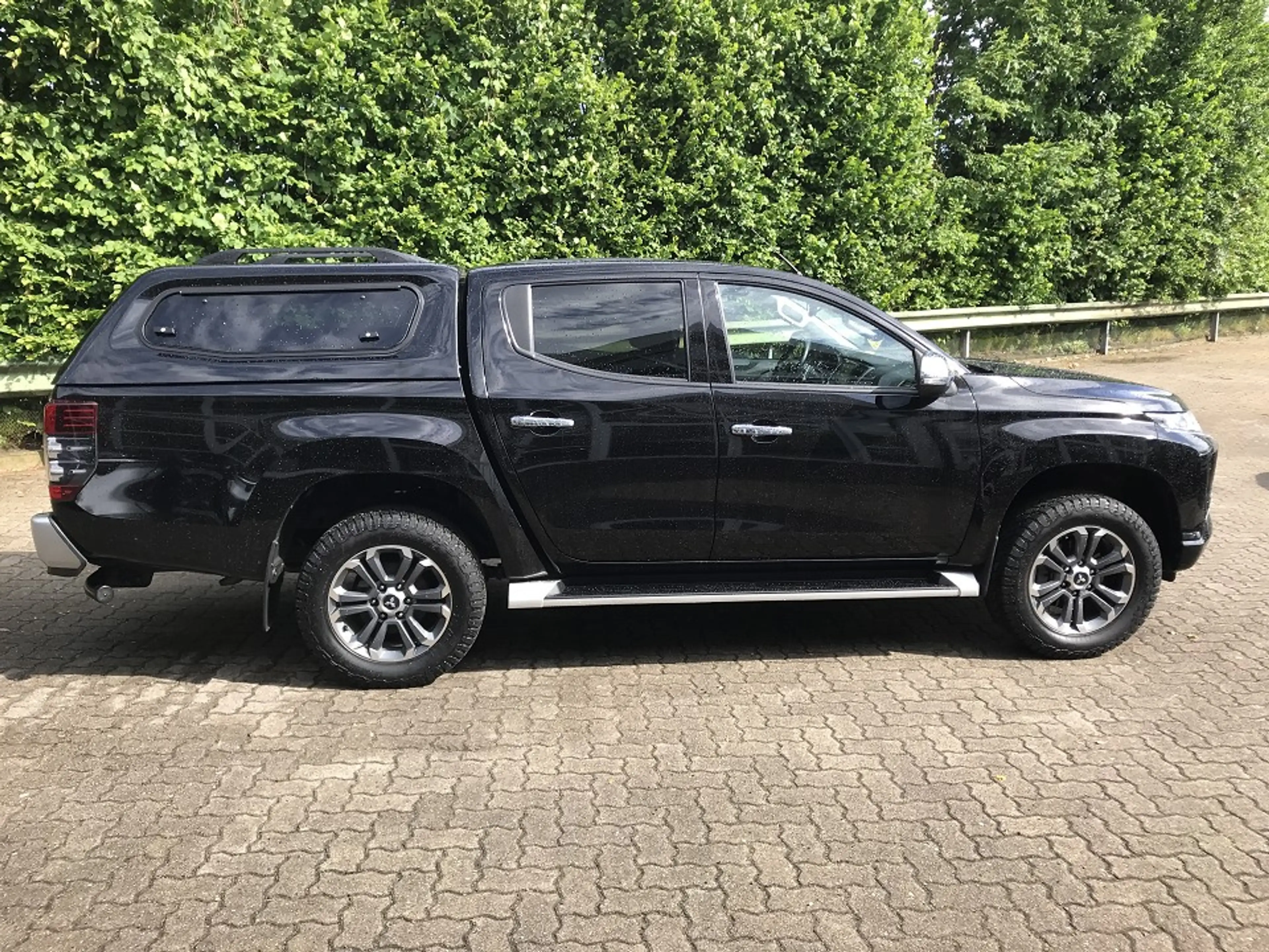 Mitsubishi L200 SELECT 2,2 DI-D DOCA AT Intouch DC Navi KAMERA — photo 7