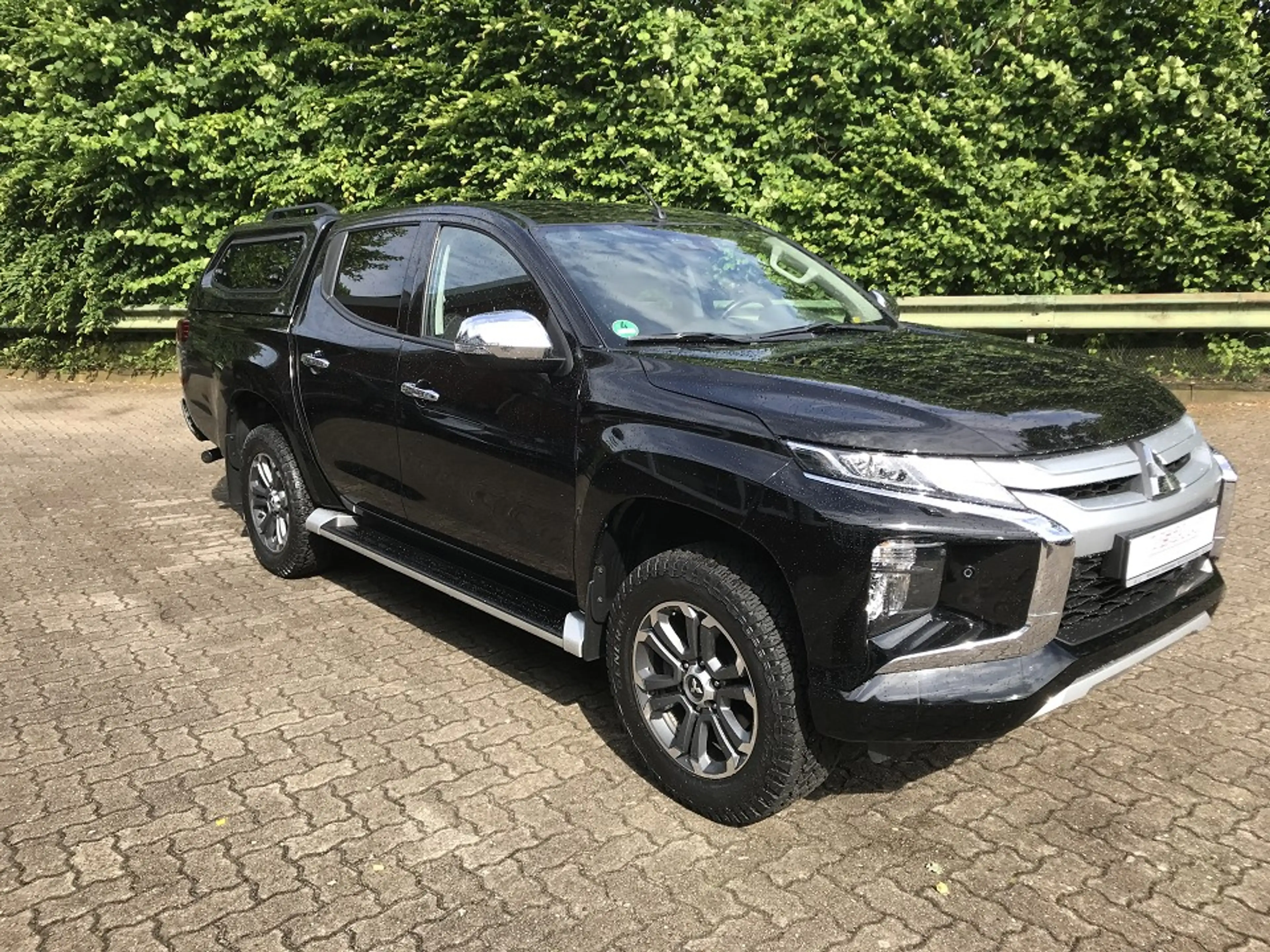 Mitsubishi L200 SELECT 2,2 DI-D DOCA AT Intouch DC Navi KAMERA — photo 8