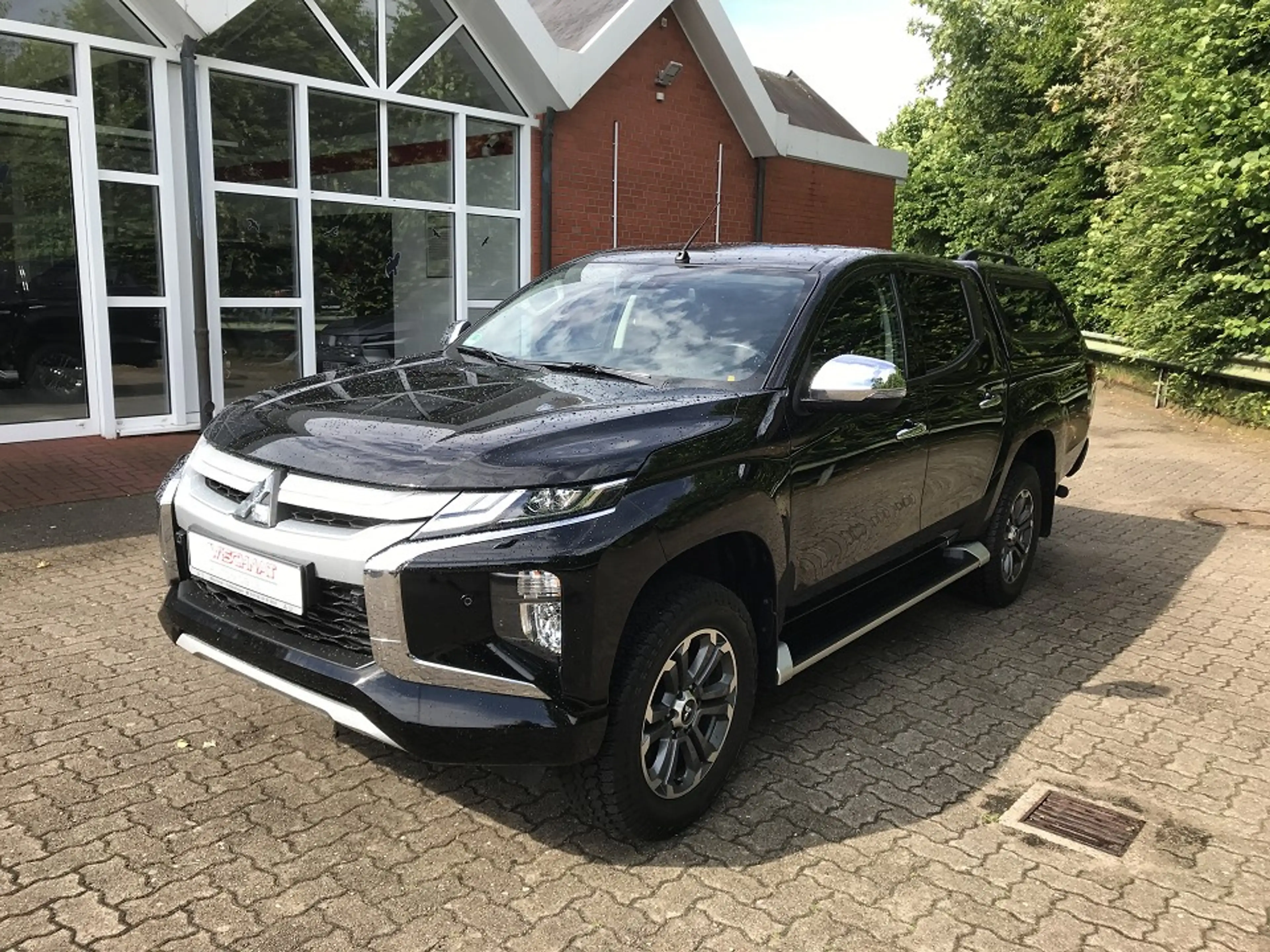 Mitsubishi L200 SELECT 2,2 DI-D DOCA AT Intouch DC Navi KAMERA
