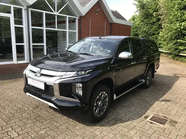 Mitsubishi L200 SELECT DoKa 2,2 DI D AT Intouch REIFEN Navi KAMER