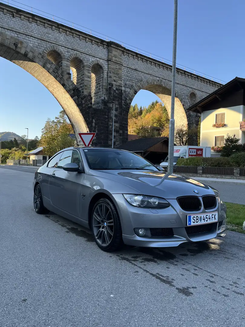 BMW 325 325i Coupe Grau - 2