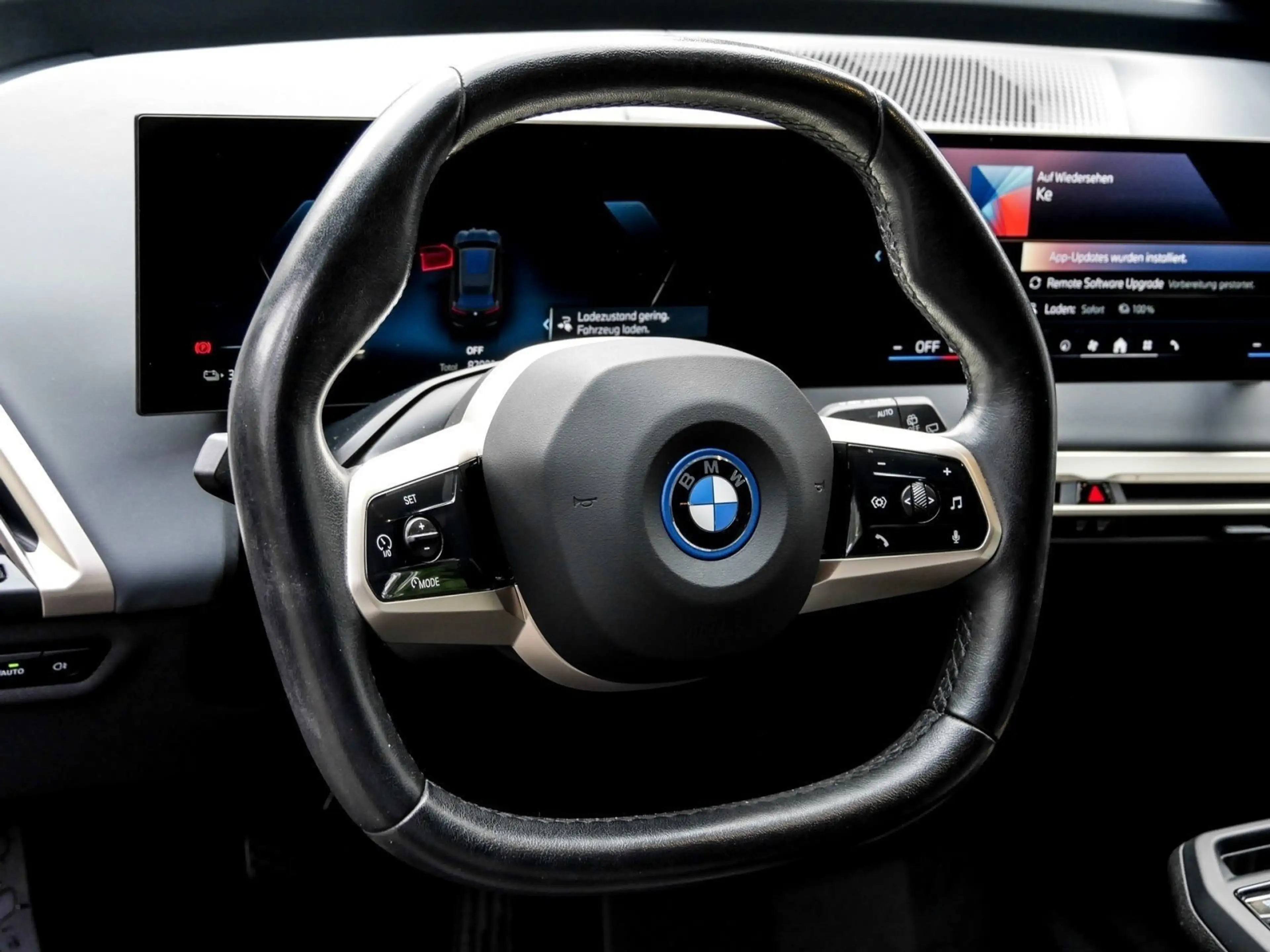 BMW iX xDrive40 SPORTPAKET+HuD+AHK+H/K+DA PROF+360° — photo 10