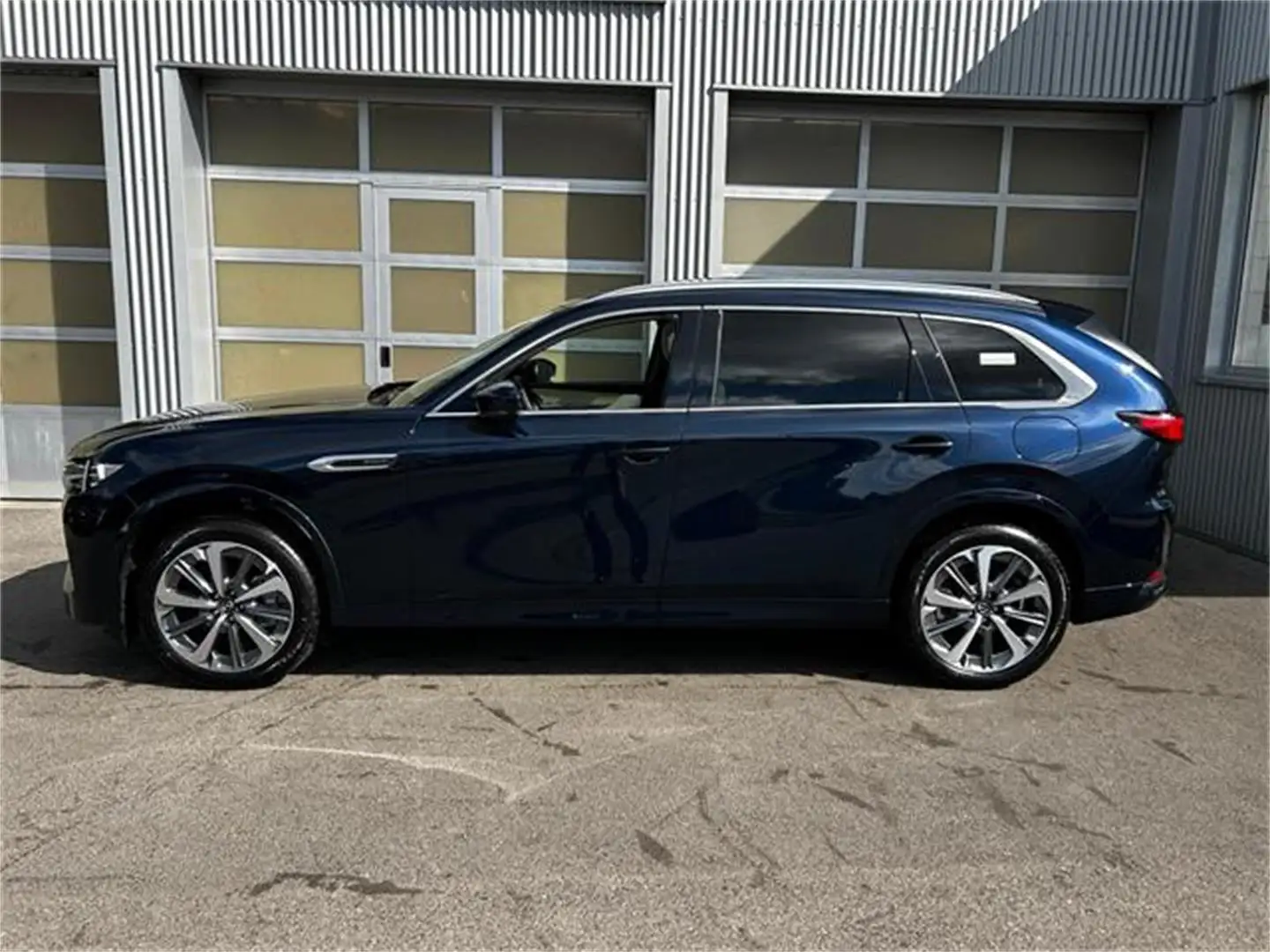 Mazda CX-80 2.5L e-SKYACTIV PHEV AWD Takumi Plus Aut. Pl Blau - 2