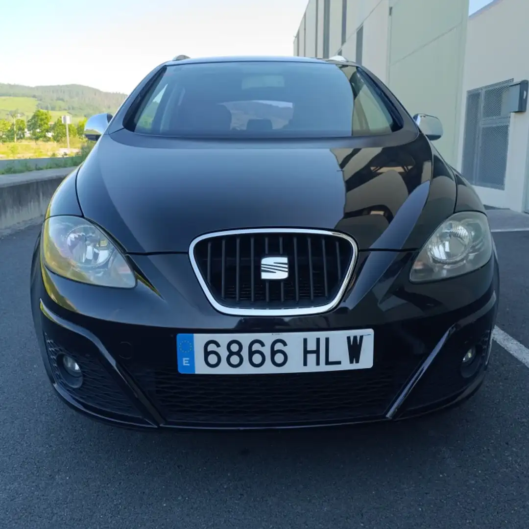 SEAT Altea XL 1.6TDI CR S&S Reference E-eco. Negro - 2