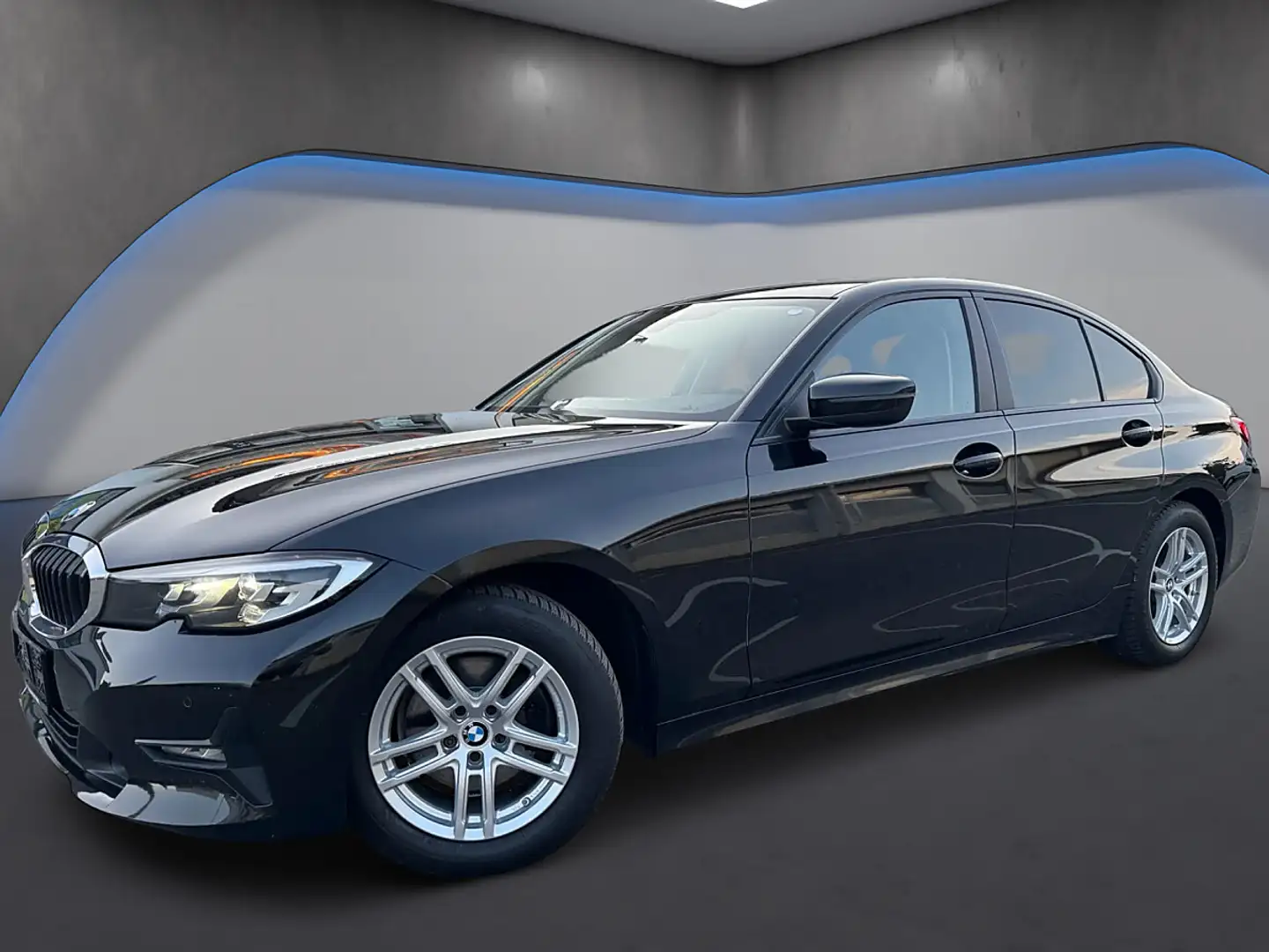 BMW 320 d ///VERKAUFT/// Schwarz - 2