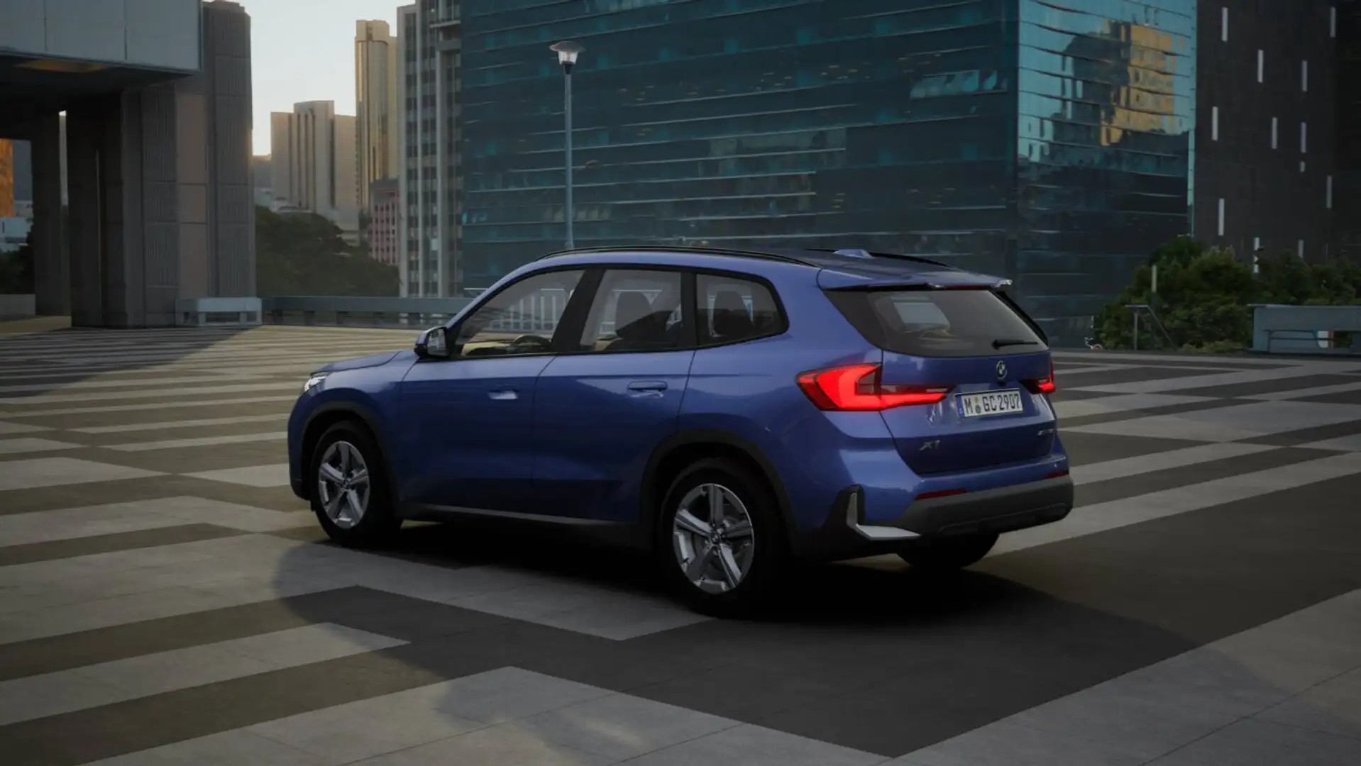 BMW X1 sDrive18i SpurAss Navi ParkAss RFK AUT Blauw - 2