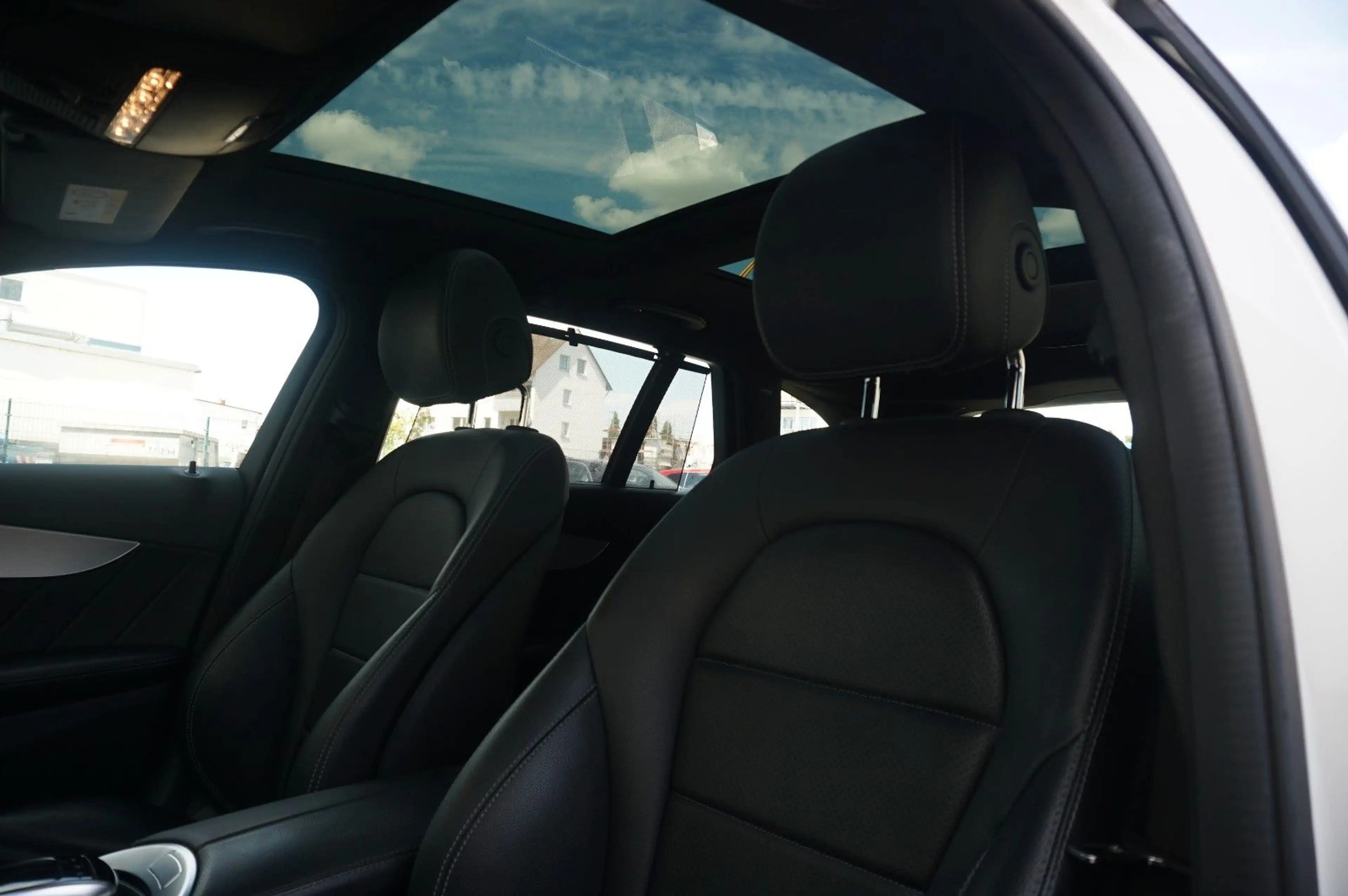 Mercedes-Benz C 400 T 4M *3x AMG *VOLLAUSSTATTUNG *2. HAND — photo 19