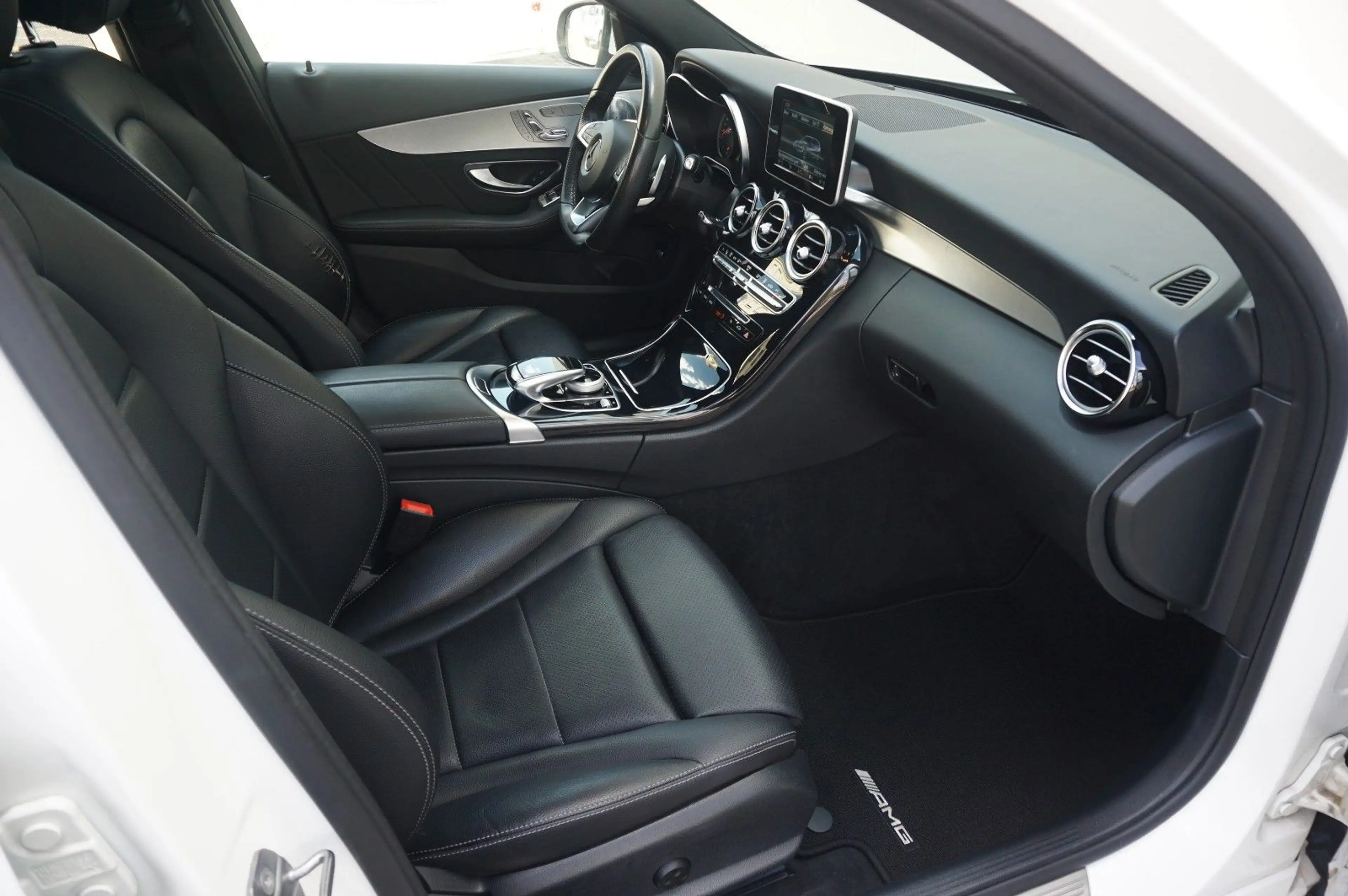 Mercedes-Benz C 400 T 4M *3x AMG *VOLLAUSSTATTUNG *2. HAND — photo 11