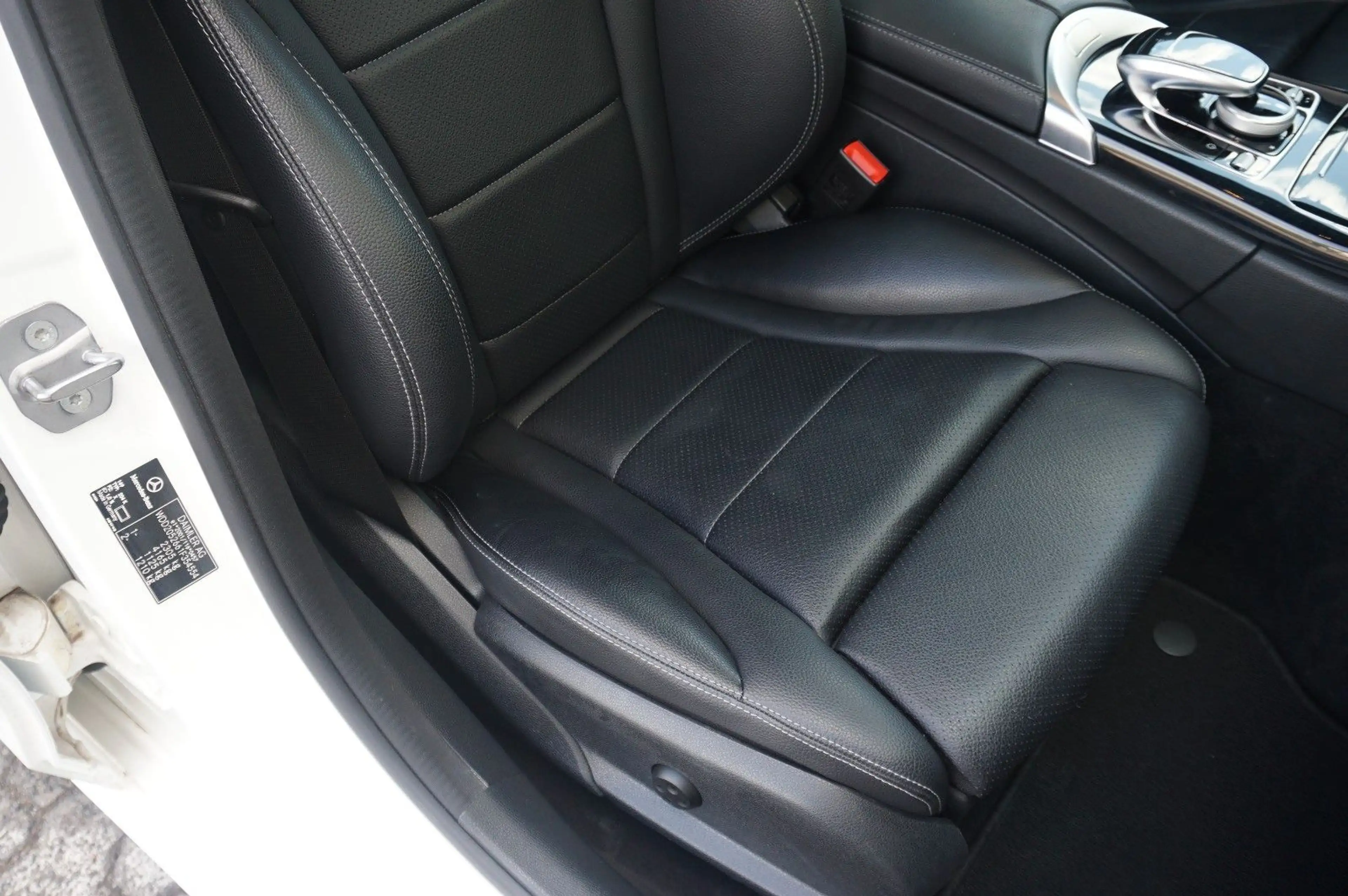 Mercedes-Benz C 400 T 4M *3x AMG *VOLLAUSSTATTUNG *2. HAND — photo 25