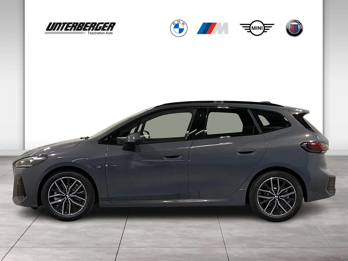BMW 223 i xDrive Active Tourer M Sport PA+ DA+ HK AHK Šedá - 2