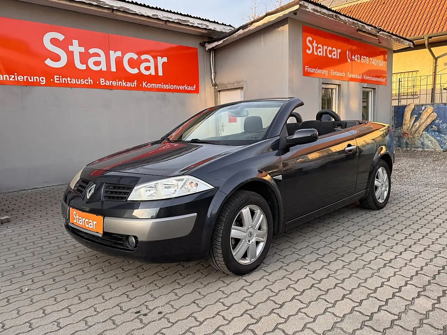 Renault Megane Mégane Dynamique Komfort 1,9 dCi*ZR.NEU*KLIMA* Grau - 2