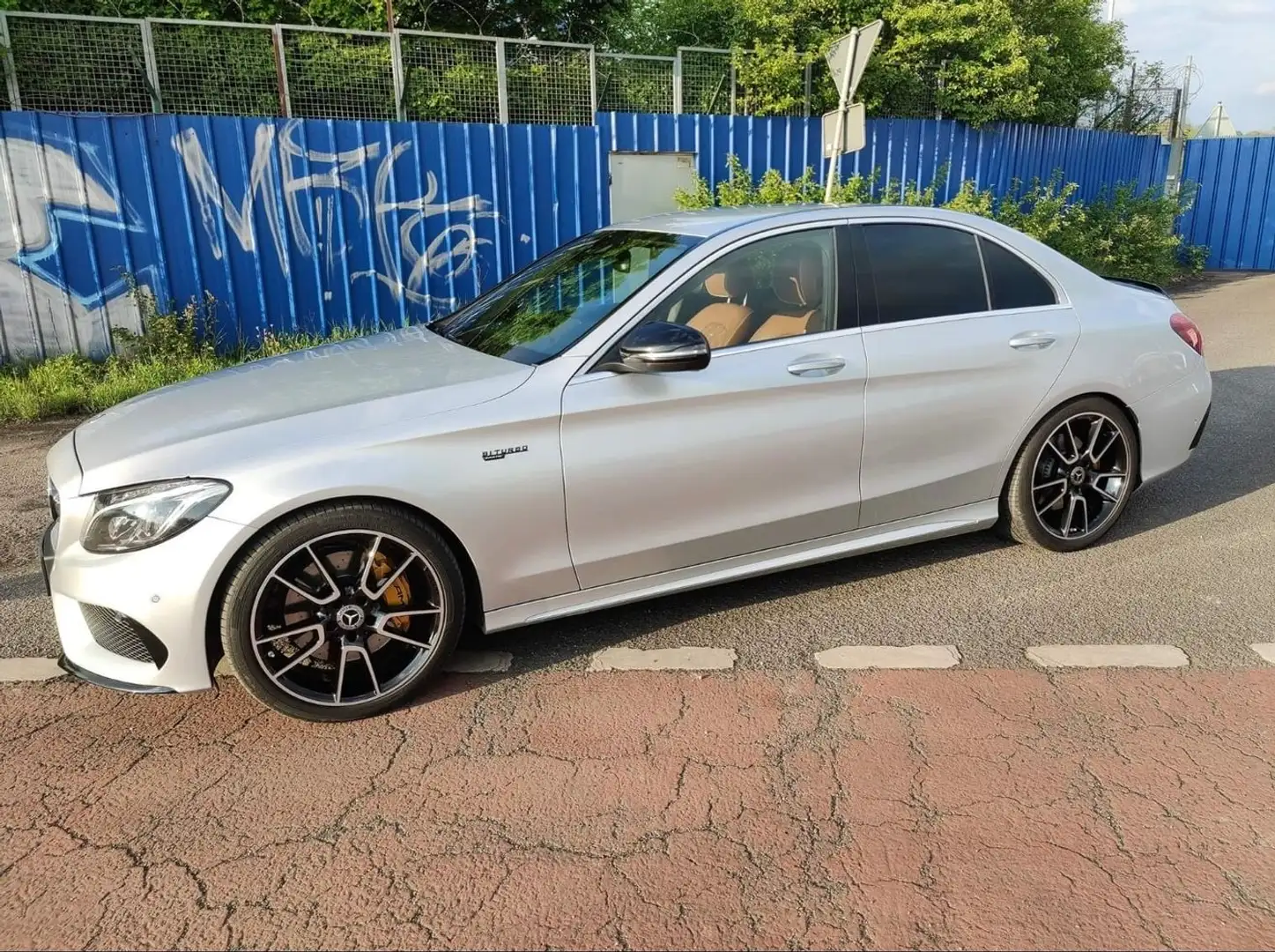 Mercedes-Benz C 400 C -Klasse Lim 4Matic AMG-LINE Ezüst - 1