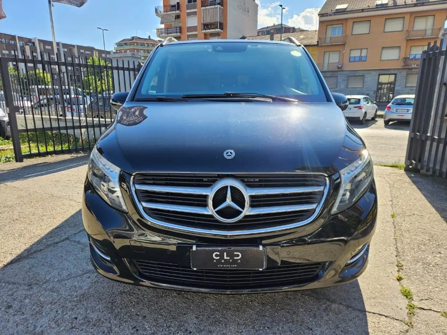 Mercedes-Benz V 250 d Automatic Extralong GANCIO TRAINO Nero - 2