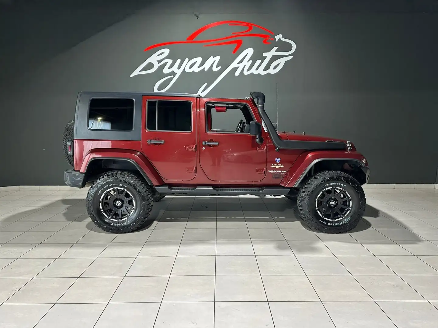 Jeep Wrangler 2.8 crd UNLIMITED ROCK’S Sahara auto dpf Red - 2