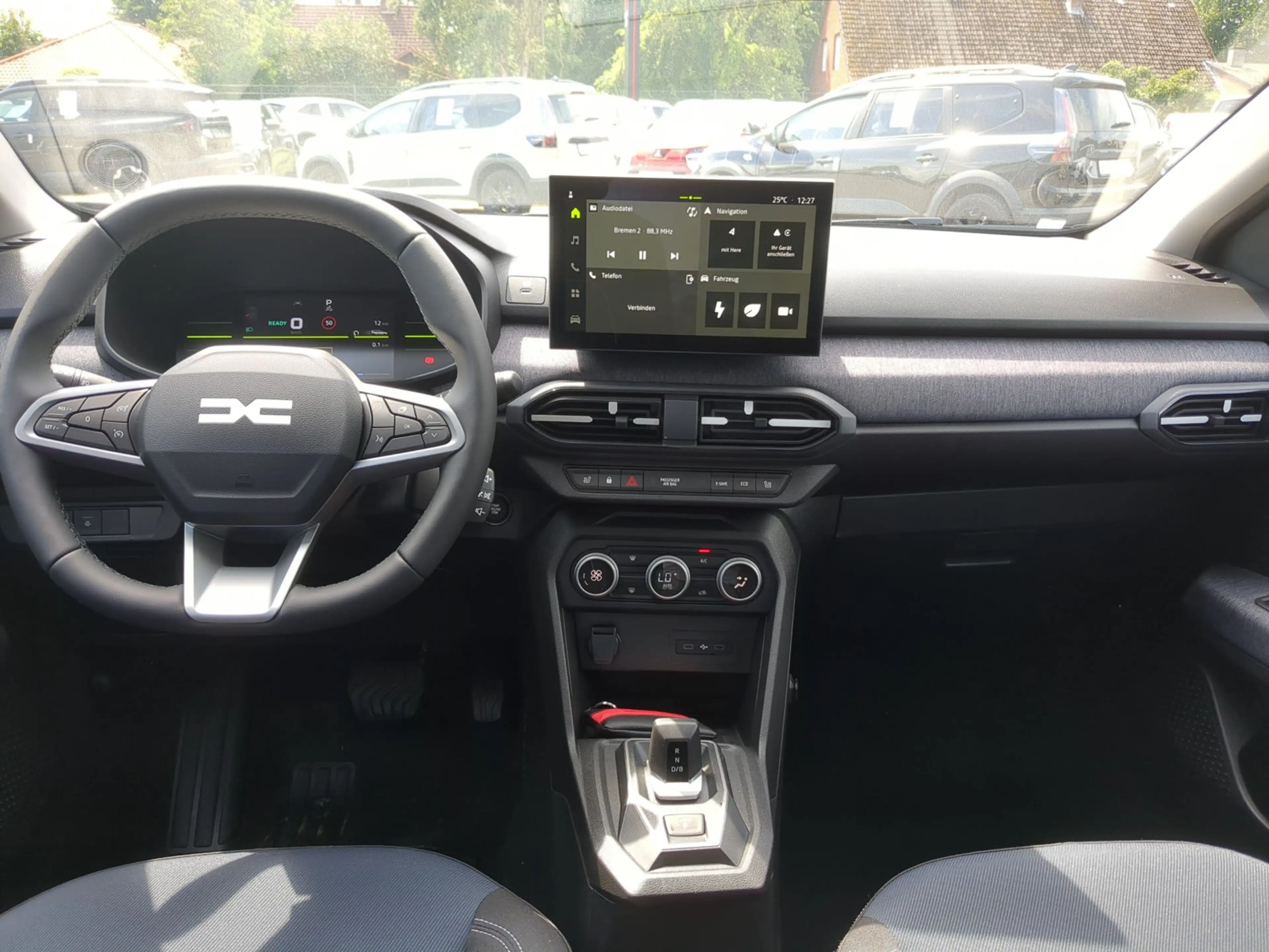 Dacia Jogger Full Hybrid 155 Journey 5-S SHZ Navi MV-Kamera — photo 6