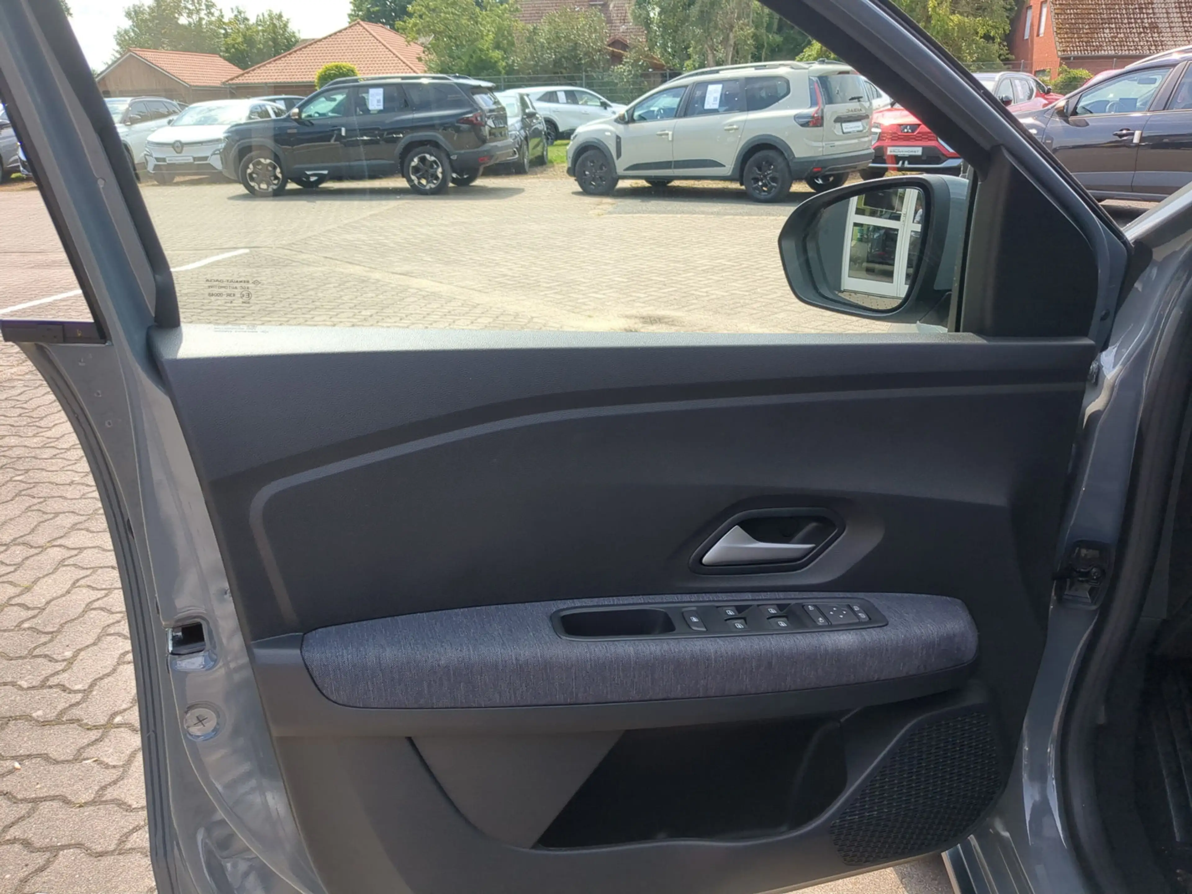 Dacia Jogger Full Hybrid 155 Journey 5-S SHZ Navi MV-Kamera — photo 13