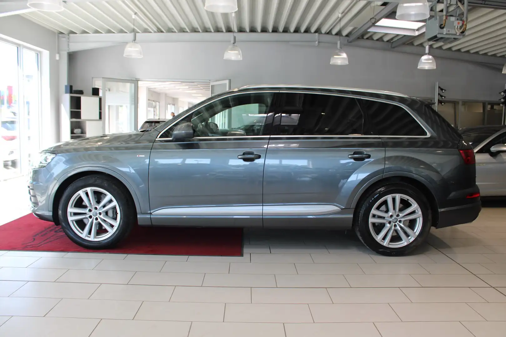 Audi Q7 3.0 TDI quattro S-LINE 7-Sitzer*AHK Gris - 2