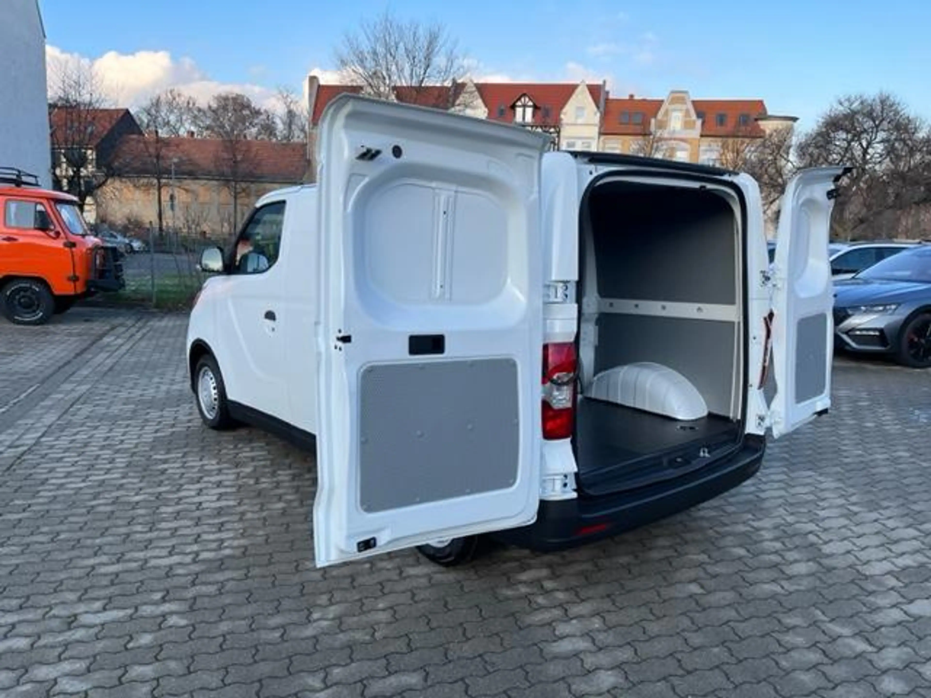 Maxus eDeliver 3 L1 50KWH+SOFORT — photo 8