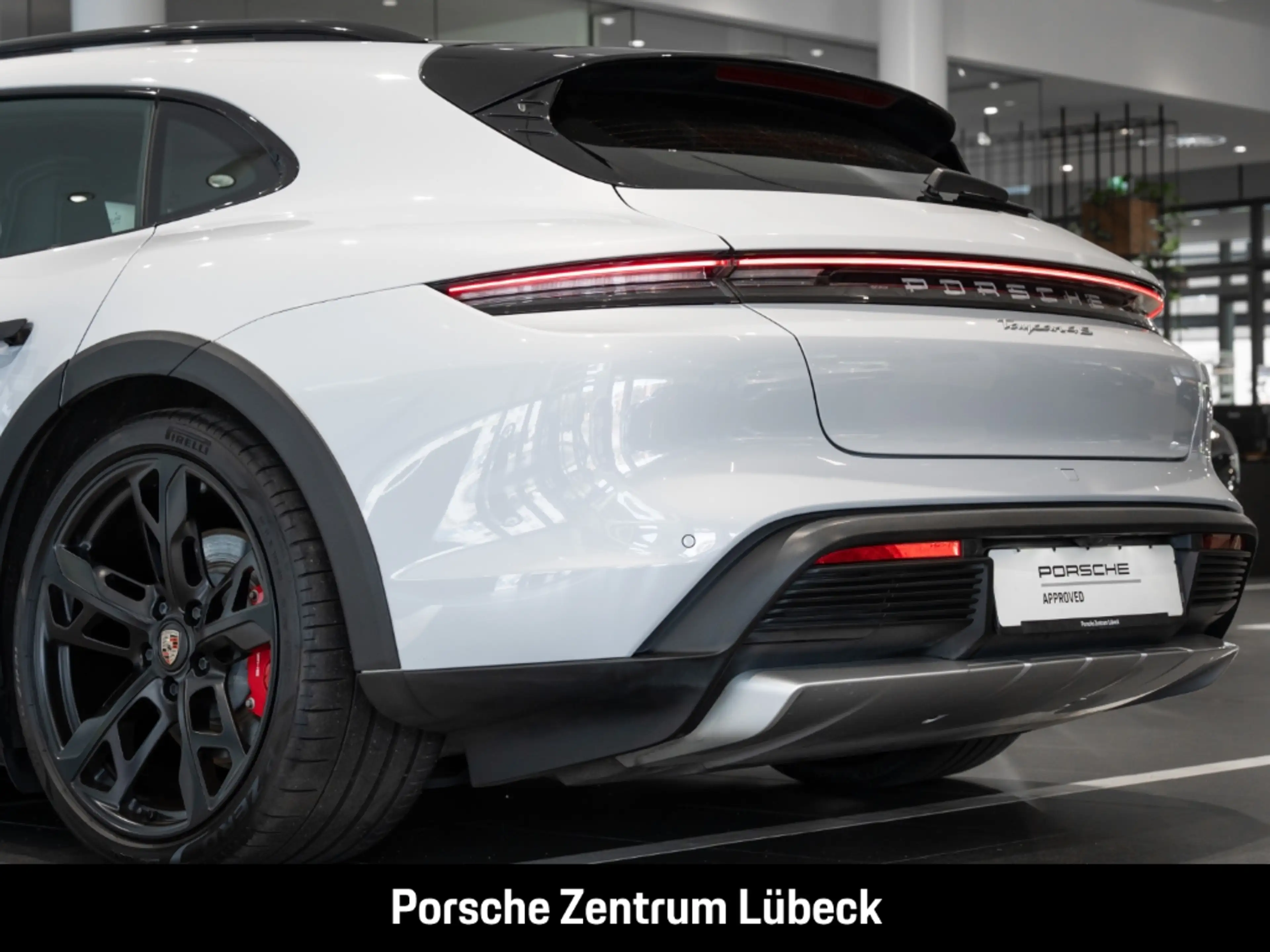 Porsche Taycan 4S Cross Turismo LED-Matrix Luftfederung — photo 13