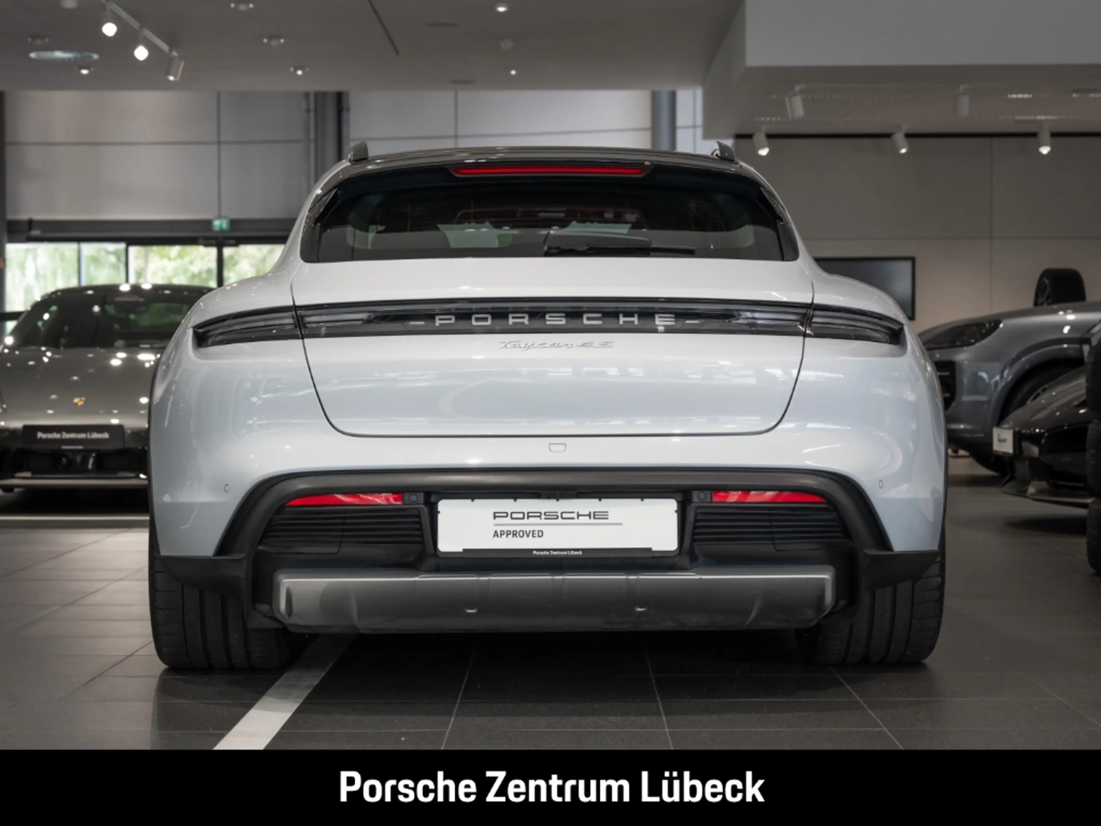 Porsche Taycan 4S Cross Turismo LED-Matrix Luftfederung — photo 12