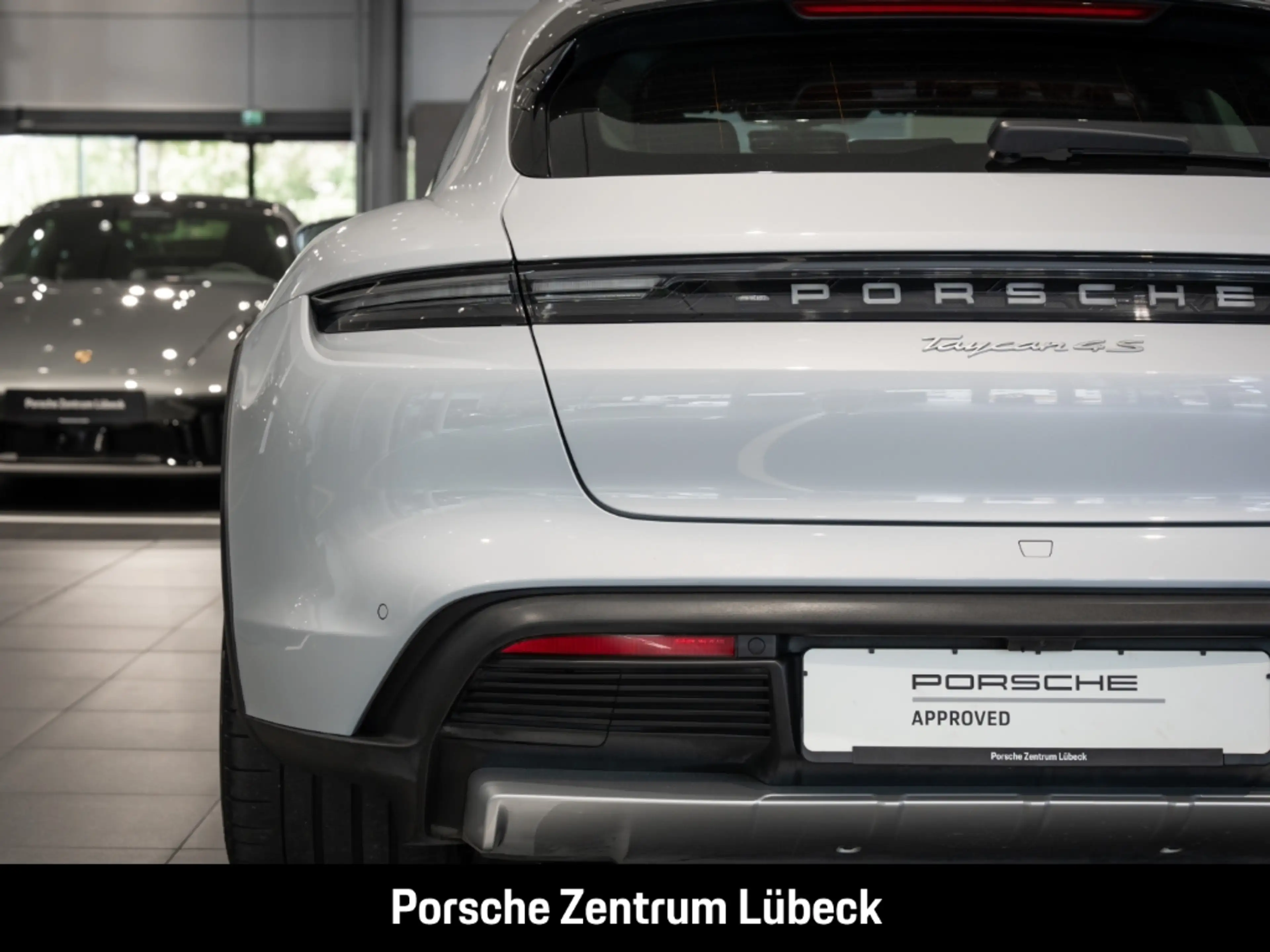 Porsche Taycan 4S Cross Turismo LED-Matrix Luftfederung — photo 14